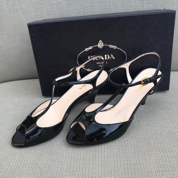 Prada Black Patent t-strap heel - Picture 1 of 7